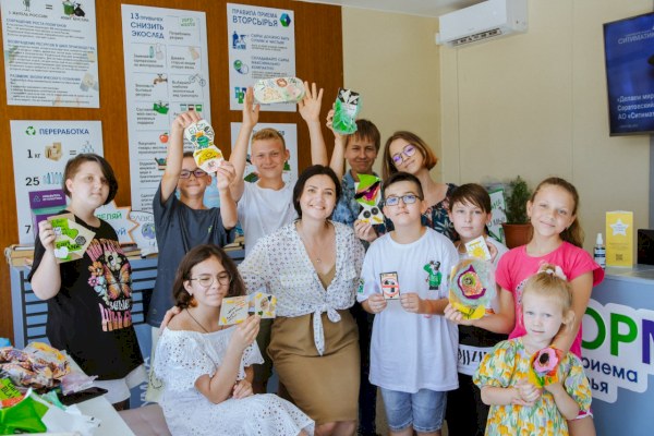 В энгельсском экопункте «Вторматик» прошел мастер-класс для экологического отряда