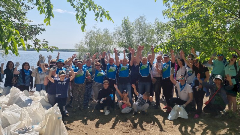 Более 10 тысяч жителей области убрались на берегах водоемов региона в рамках акции «Вода России»