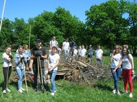 Студенты-экологи приняли участие во Всероссийском экологическом субботнике «Зеленая весна-2018» на Кумысной поляне