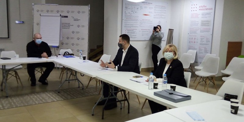 В Саратовской области обсудили этапы перехода к раздельному сбору мусора