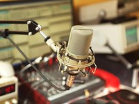 Министр Константин Доронин выступил на радио «Вести FM-Саратов»