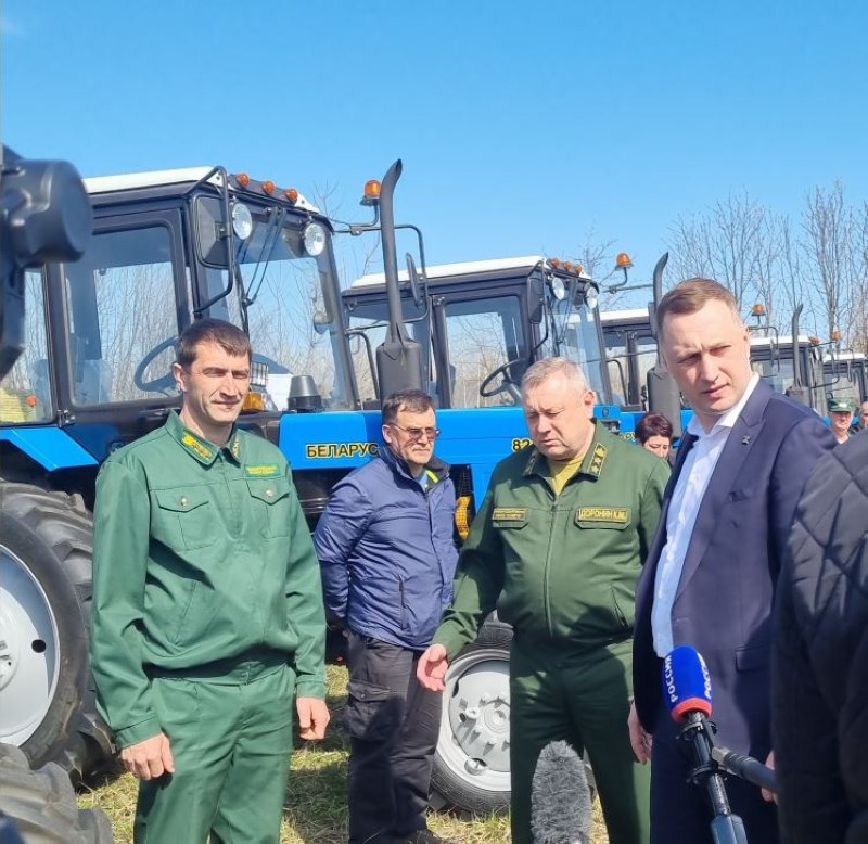 За счет средств областного бюджета лесхозы пополнятся техникой и оборудованием