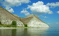 В Государственном Дарвиновском музее саратовский фотохудожник Виталий Кошкин представляет выставку фотографий «В краю меловых гор и тюльпанных степей»