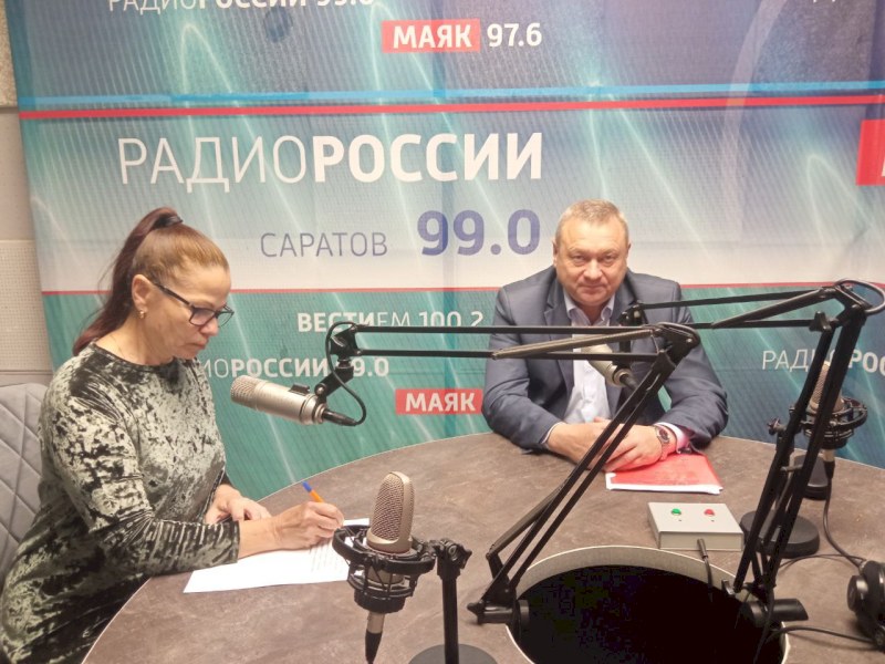 Министр Константин Доронин рассказал в радиоэфире о готовности сил и средств в лесах Саратовской области